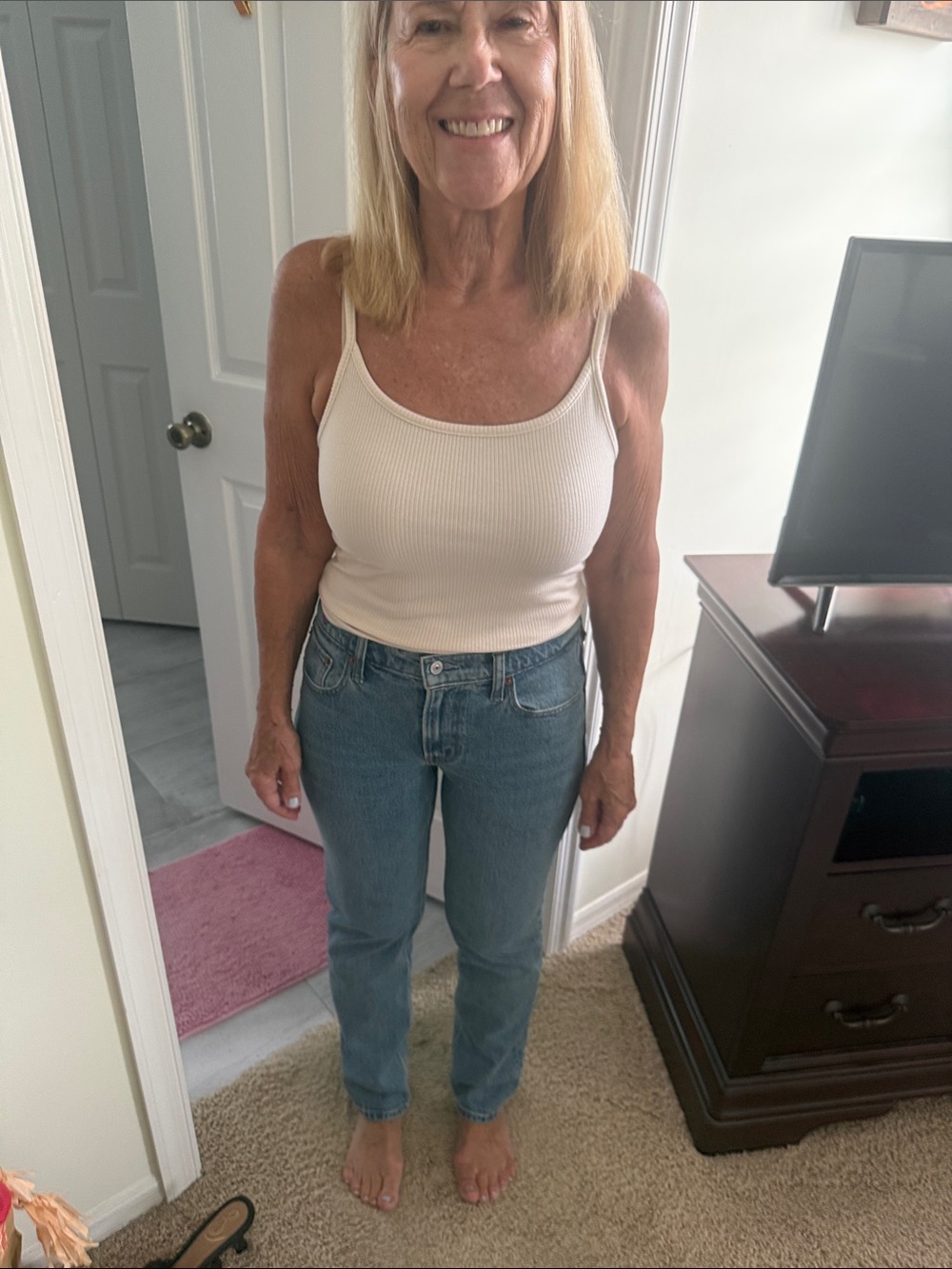 Abercrombie & Fitch mid rise 90s Straight Women’s Jeans